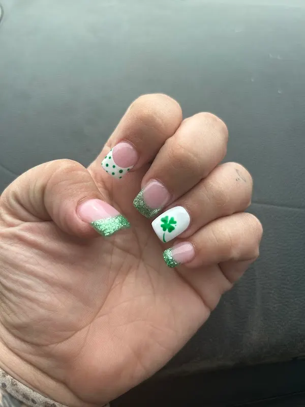 Diamond Nails And Spa — Nail salon in Weatherford